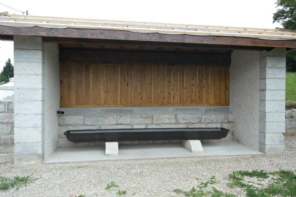 Fontaine vue cote après travaux