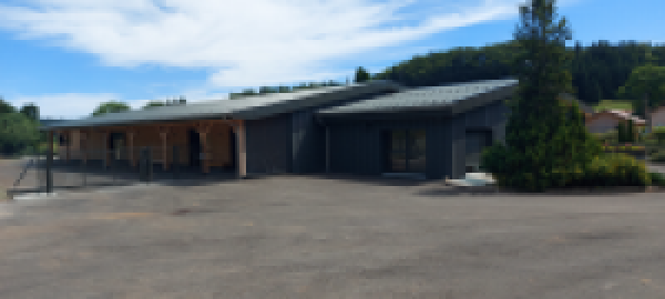 Pôle scolaire vue entrée
