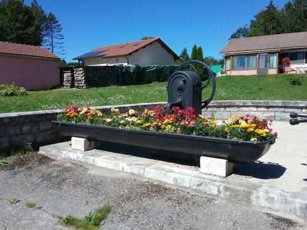 Fontaine vue angle droit rapprochée