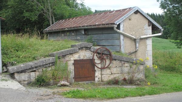 Fontaine vue angle gauche