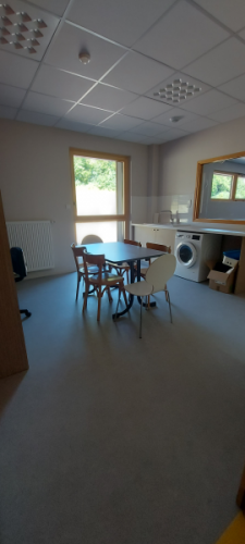 Pôle scolaire bureau